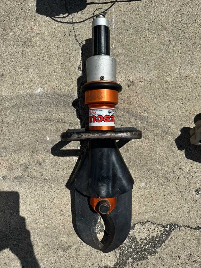 Lot of Holmatro 10,500 PSI Rescue Equipment Extrication Tools Jaws of Life Hurst Amkus — photo 3