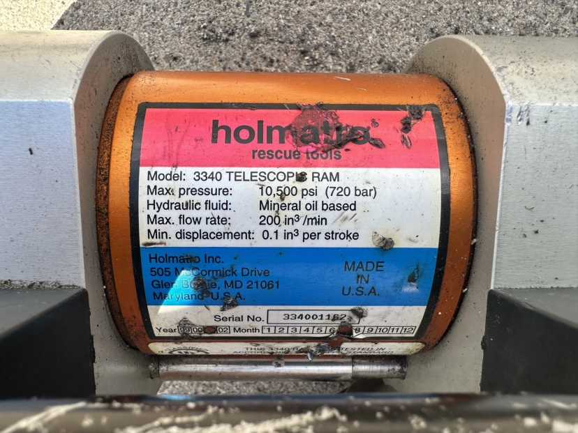 Lot of Holmatro 10,500 PSI Rescue Equipment Extrication Tools Jaws of Life Hurst Amkus — photo 5