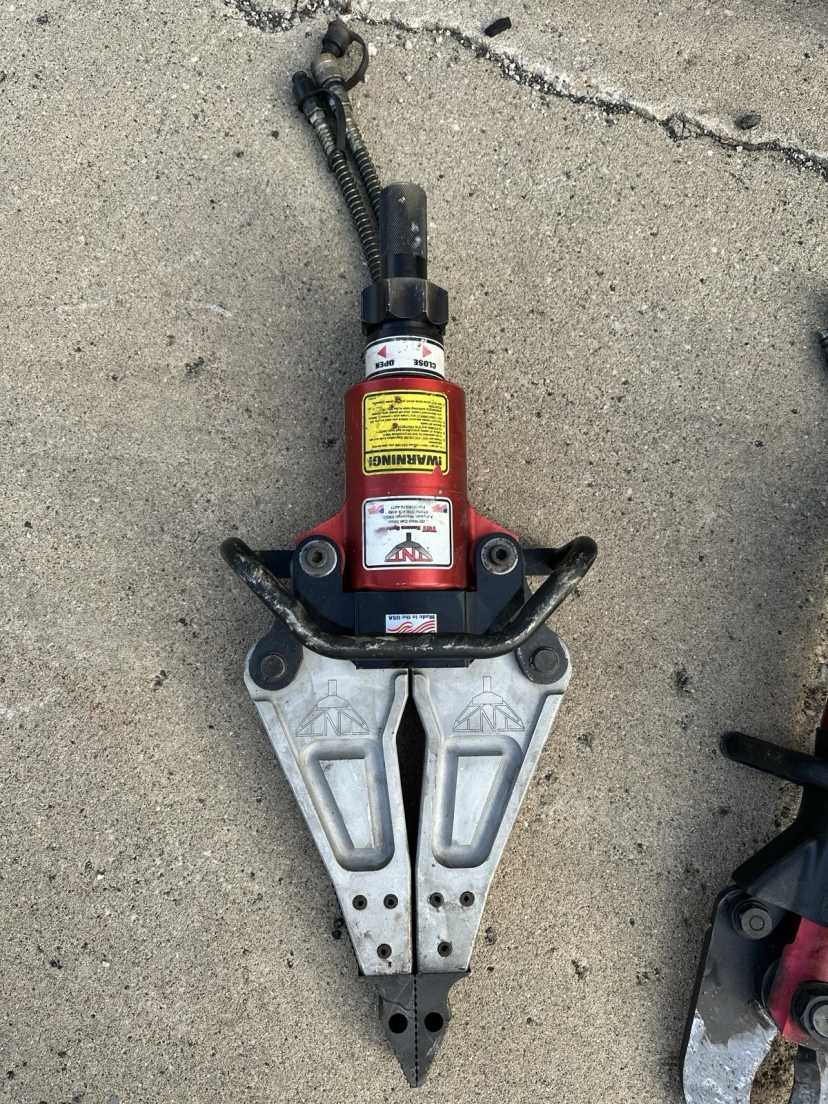 Lot of TNT Rescue Equipment Extrication Tools Jaws of Life Hurst Amkus Holmatro — photo 5