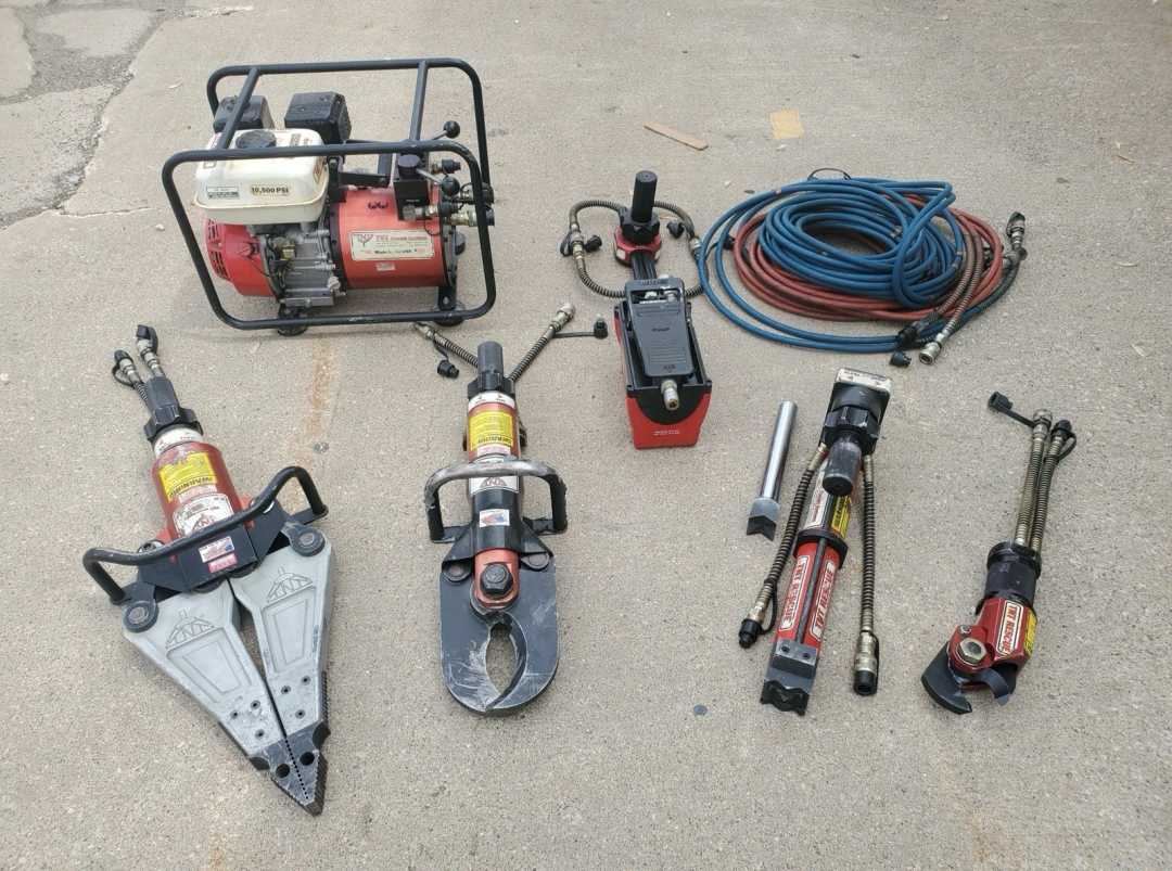 Lot of TNT Rescue Equipment Extrication Tools Jaws of Life Hurst Amkus Holmatro