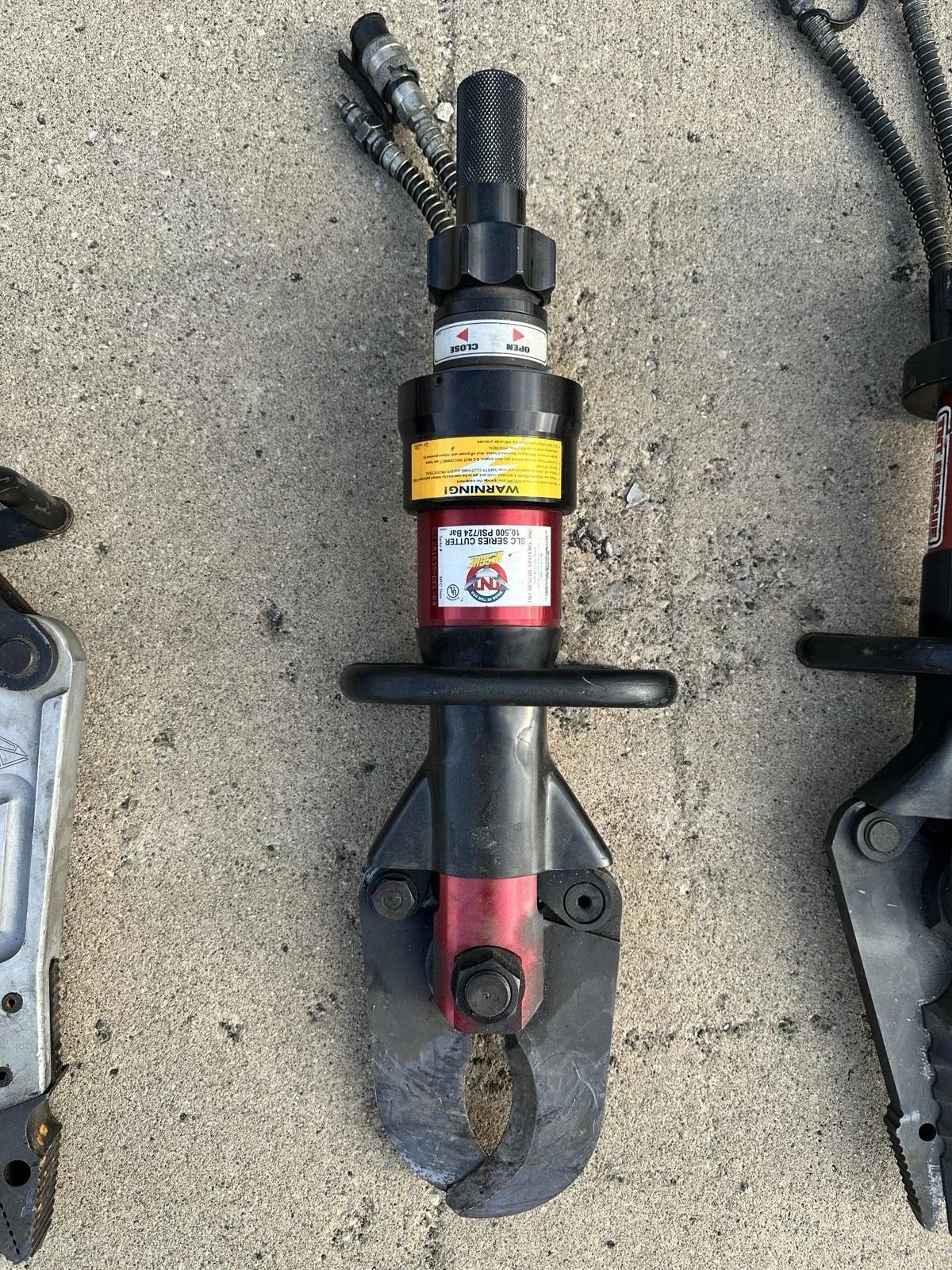 Lot of TNT Rescue Equipment Extrication Tools Jaws of Life Hurst Amkus Holmatro - image 6