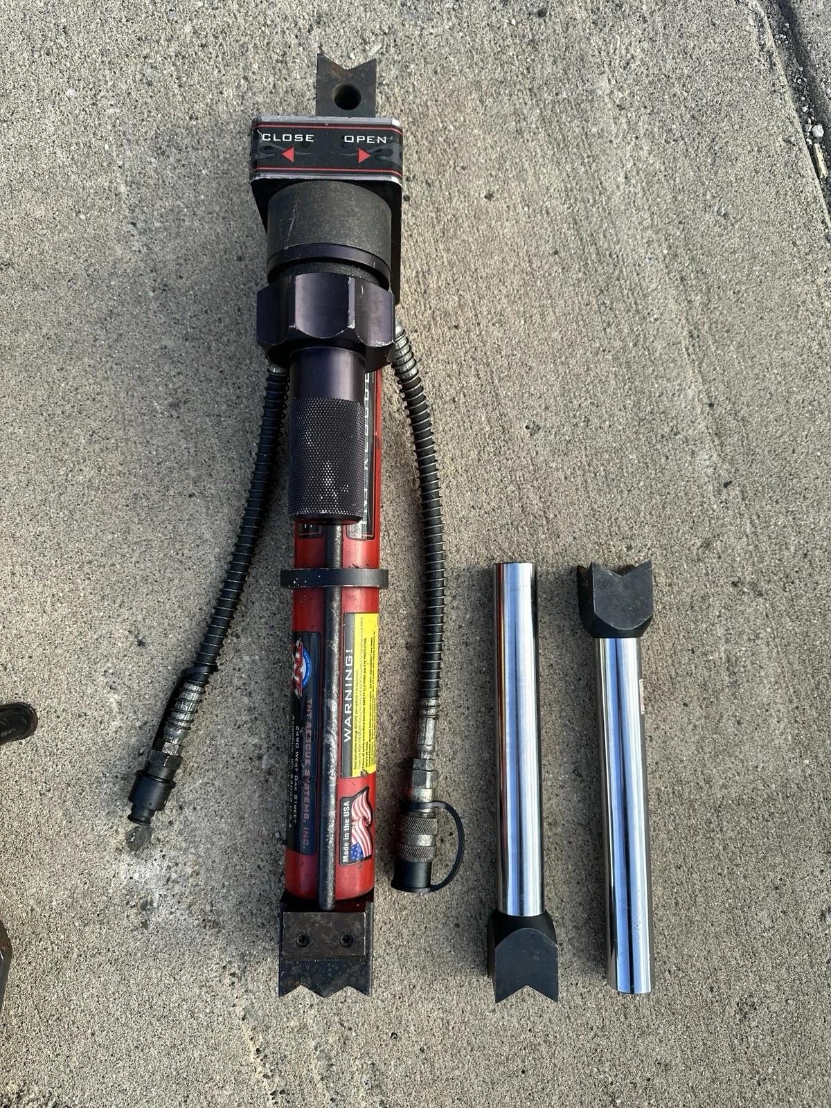 Lot of TNT Rescue Equipment Extrication Tools Jaws of Life Hurst Amkus Holmatro - image 8