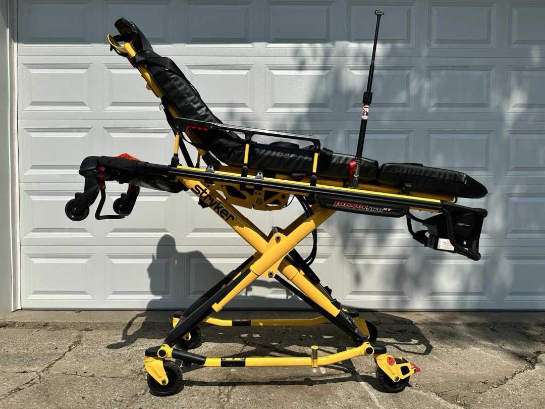 NEW/UNUSED Stryker Power Pro XT 6500 Ambulance Stretcher Cot Gurney