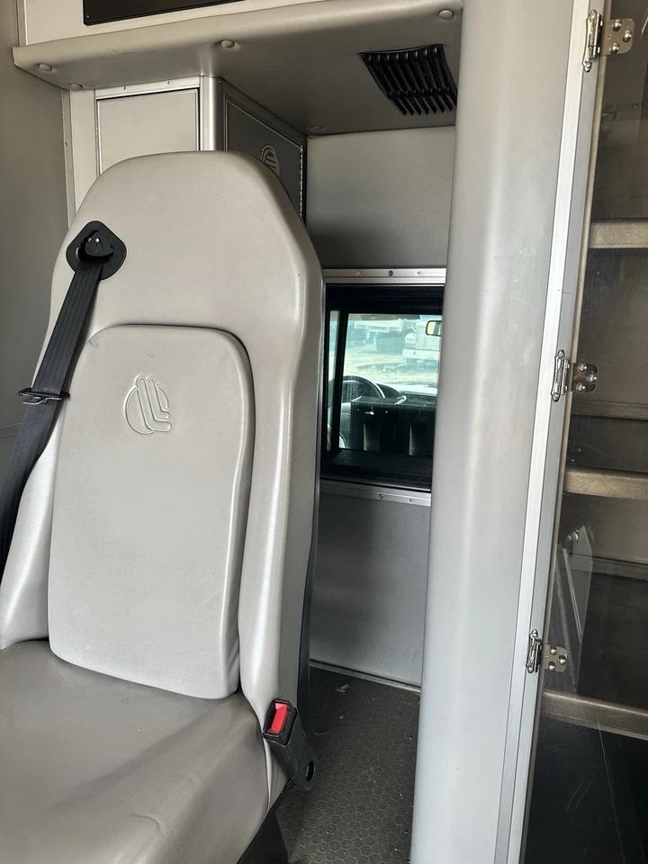 2007 MedTec Ford Type I Ambulance - image 12