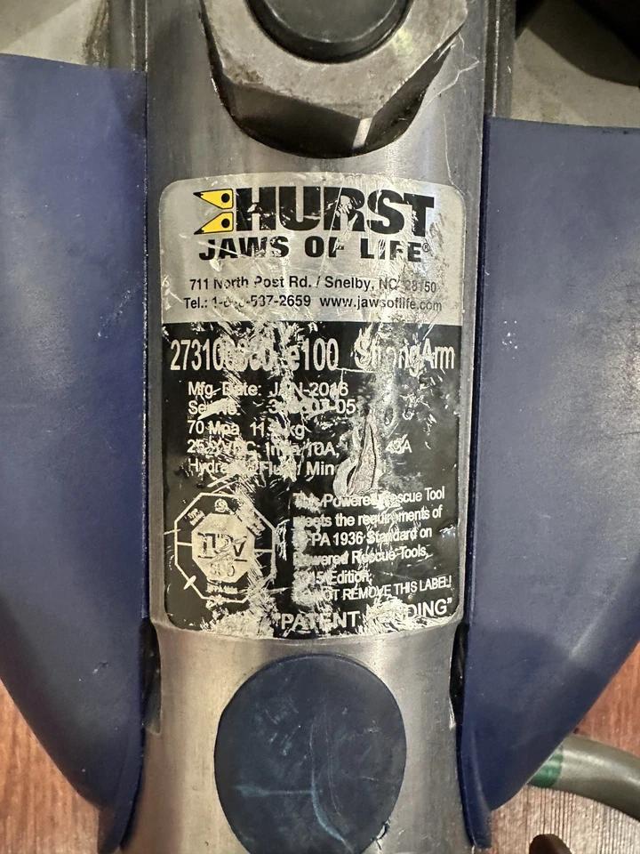 Hurst StrongArm (LE/Military) Battery Powered Combination Tool Jaws of Life - image 7