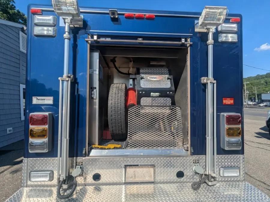 2012 Ford Super Duty F-450 Crew Cab 176" WB 60" CA XL (2) - image 11