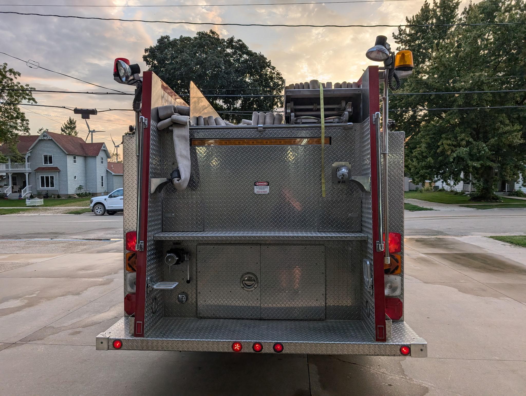 1997 GMC Central States Pumper - image 3