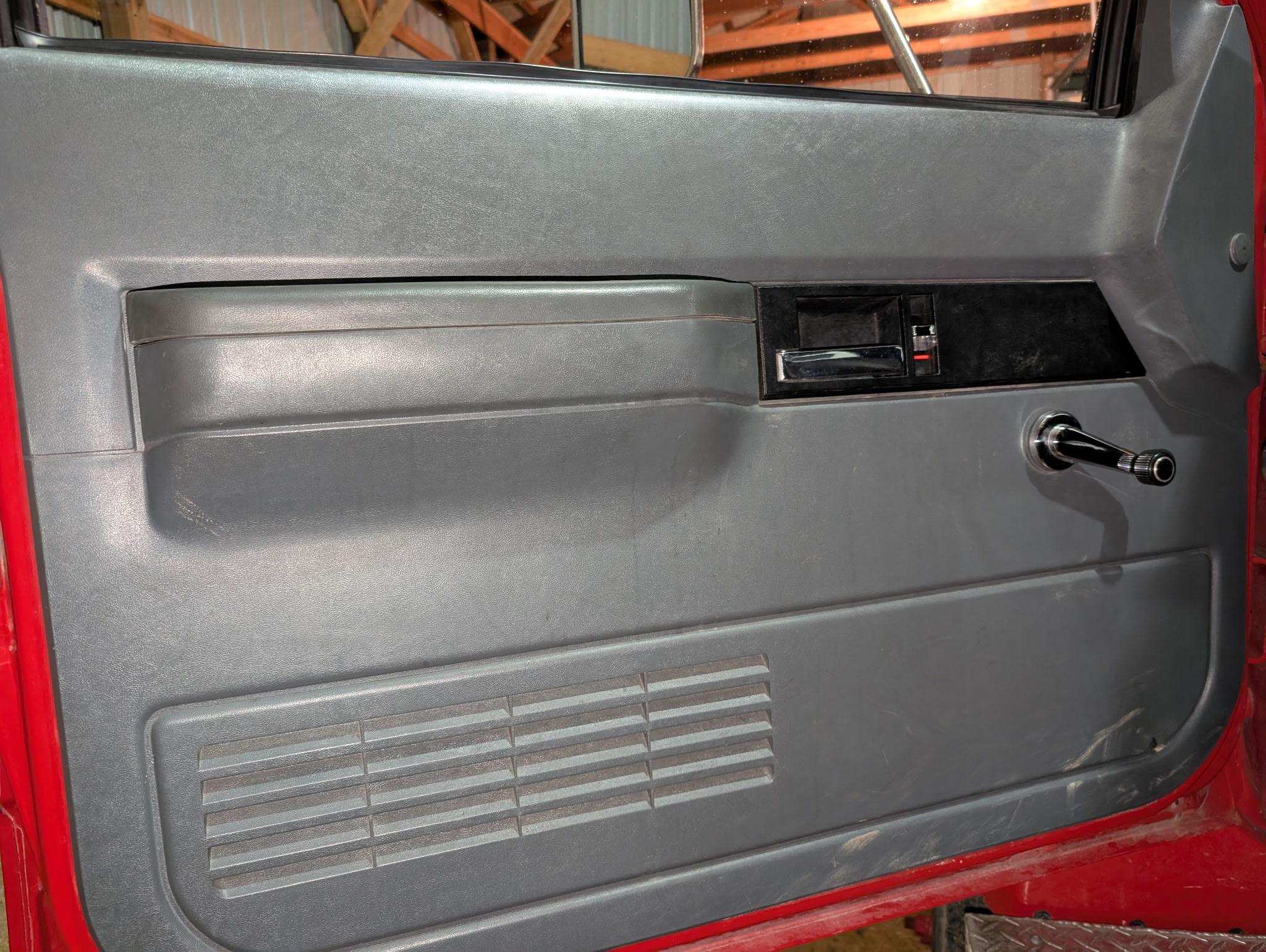 1997 GMC Central States Pumper - image 11