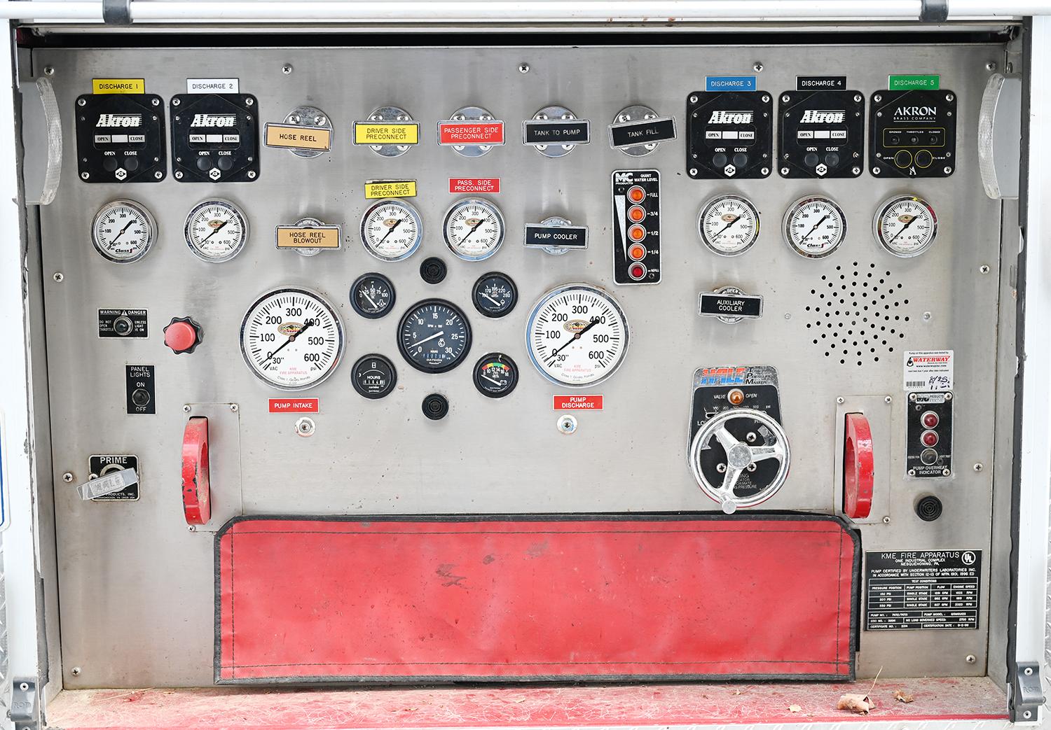 1998 KME Ford 4x4 Pumper - image 21
