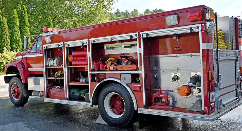1998 KME Ford 4x4 Pumper — photo 7