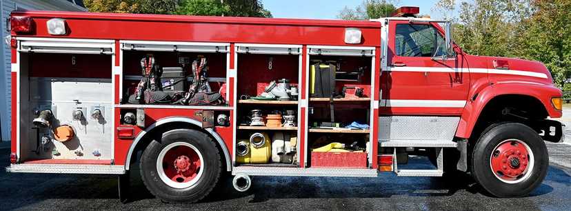 1998 KME Ford 4x4 Pumper — photo 6