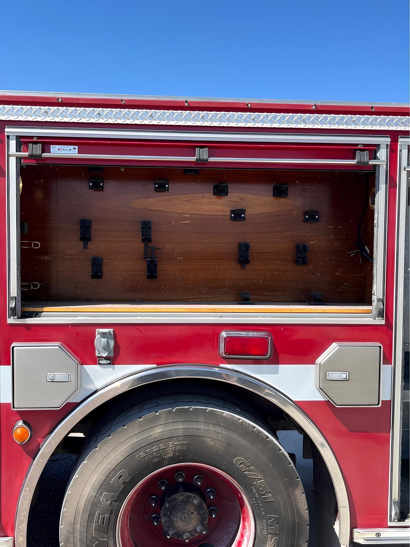 2003 International 4400 Pumper - image 6