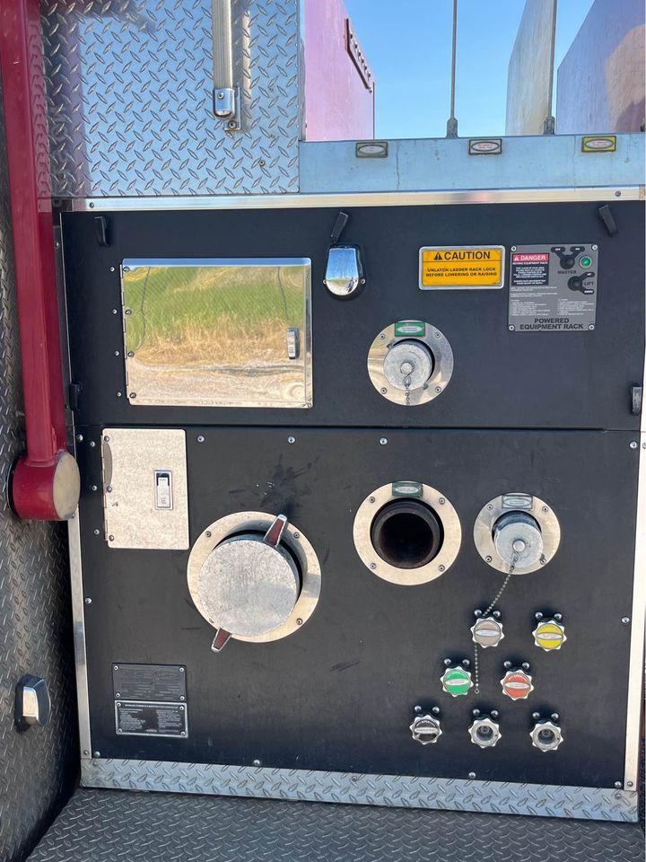 2003 International 4400 Pumper - image 11