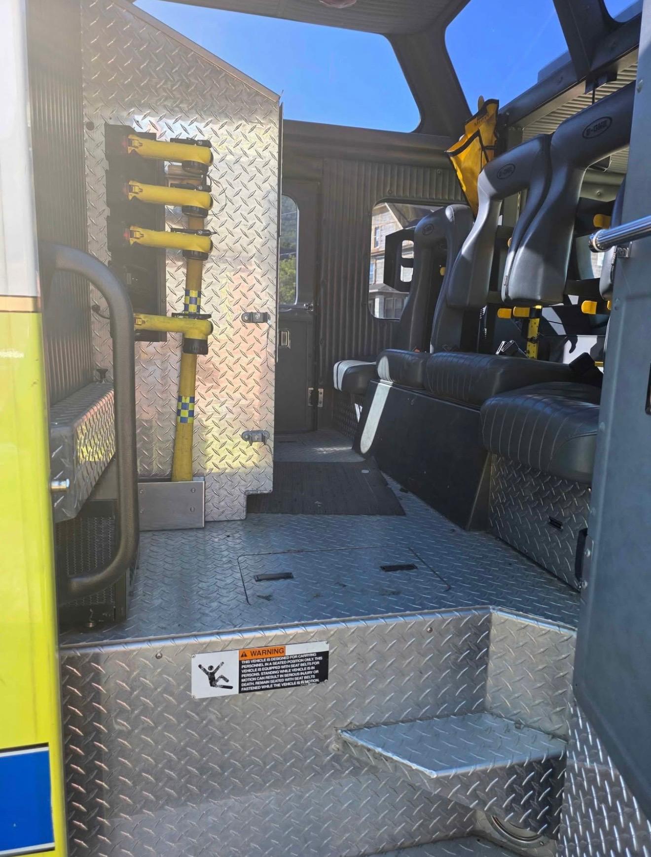 1993 E-One Protector Rescue Pumper - image 6