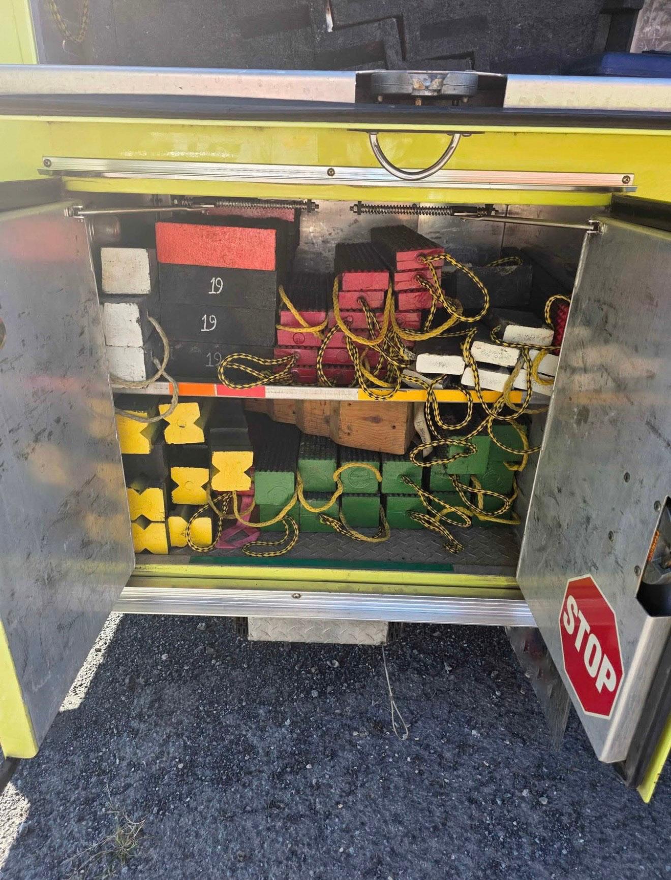 1993 E-One Protector Rescue Pumper - image 10