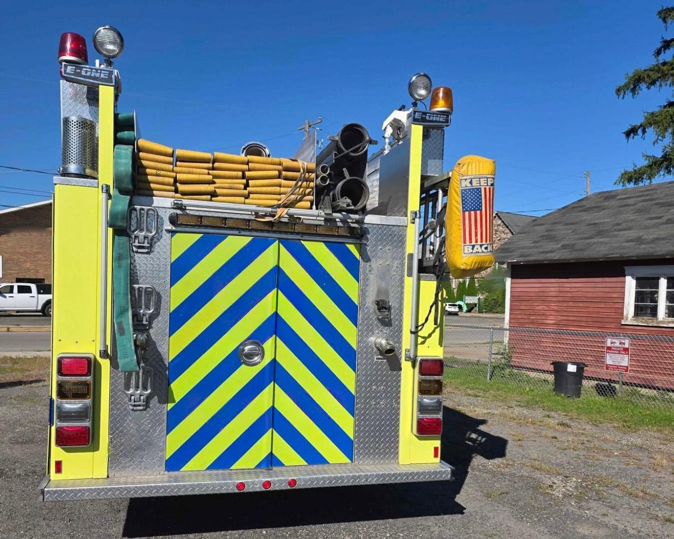 1993 E-One Protector Rescue Pumper - image 4