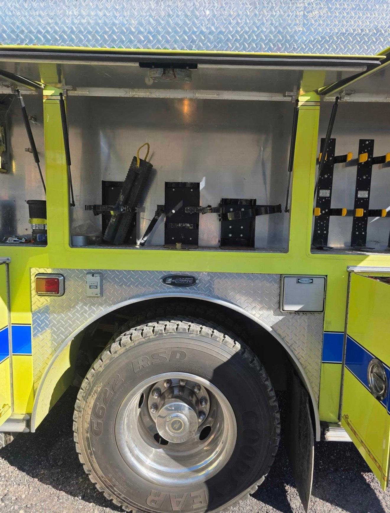 1993 E-One Protector Rescue Pumper - image 18
