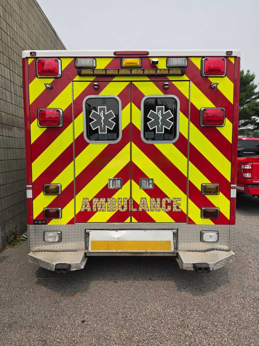 2011 Wheeled Coach GMC Type I Ambulance — photo 4