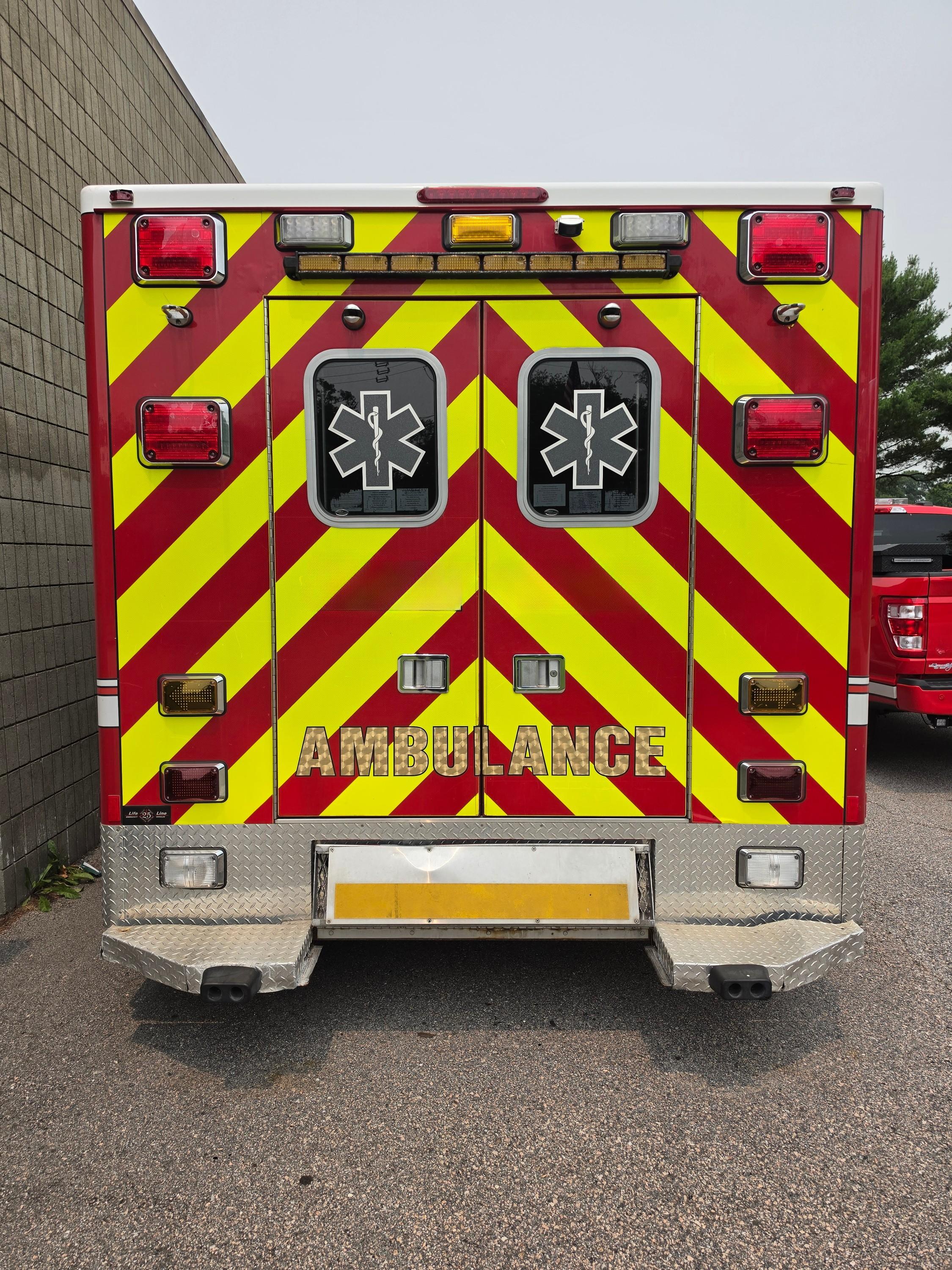 2011 Wheeled Coach GMC Type I Ambulance - image 4