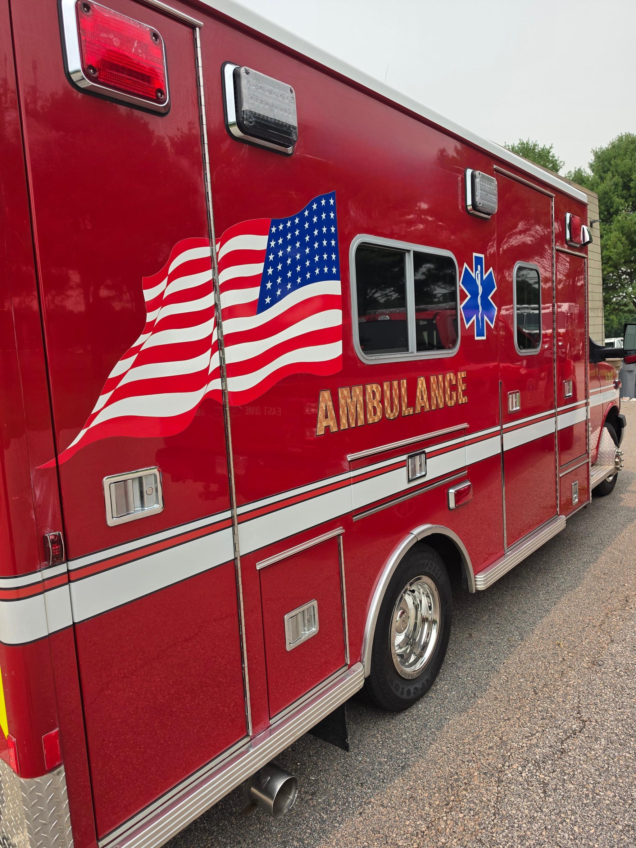 2011 Wheeled Coach GMC Type I Ambulance - image 3