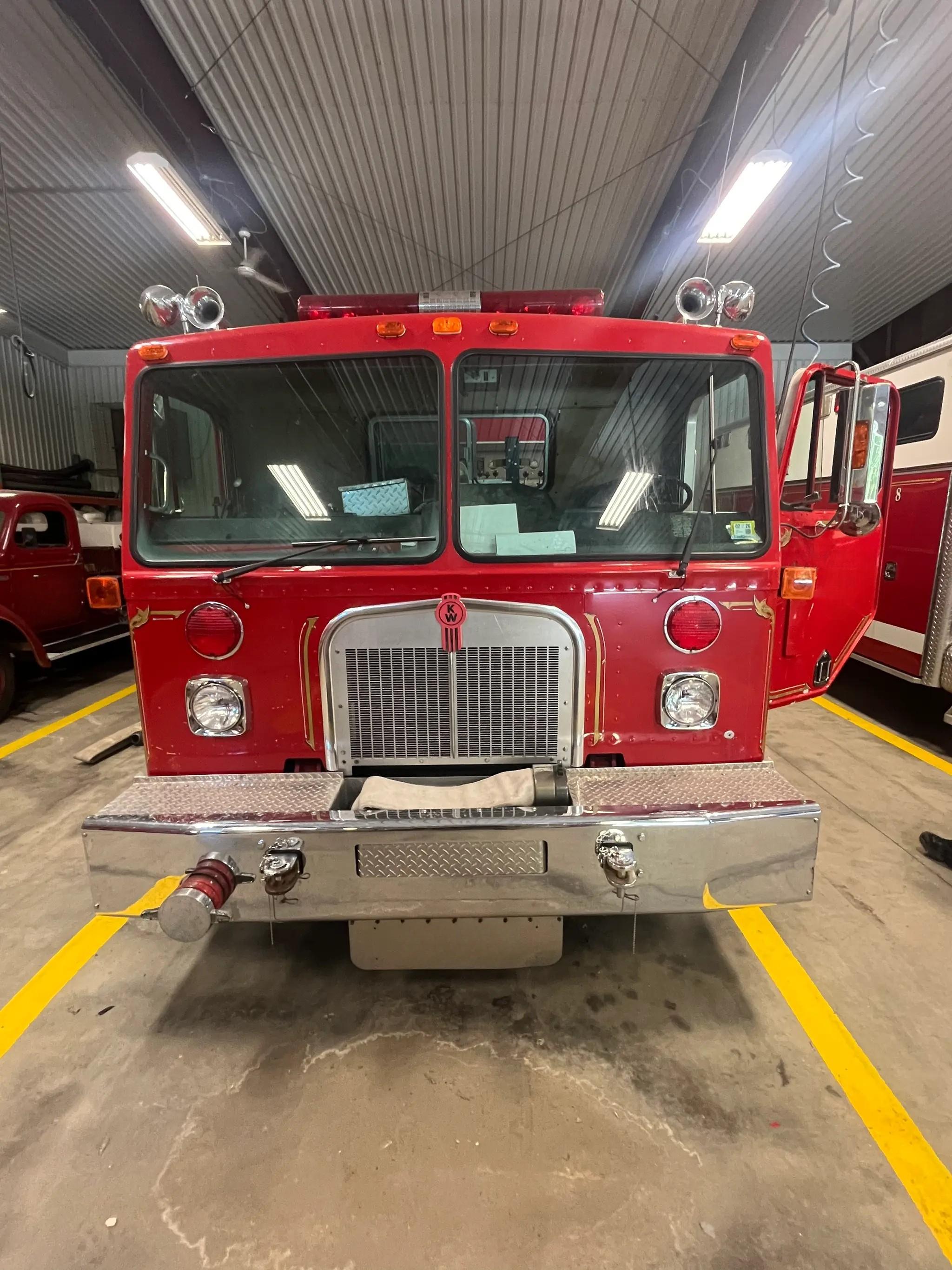 1984 Pierreville Kenworth Pumper - image 6