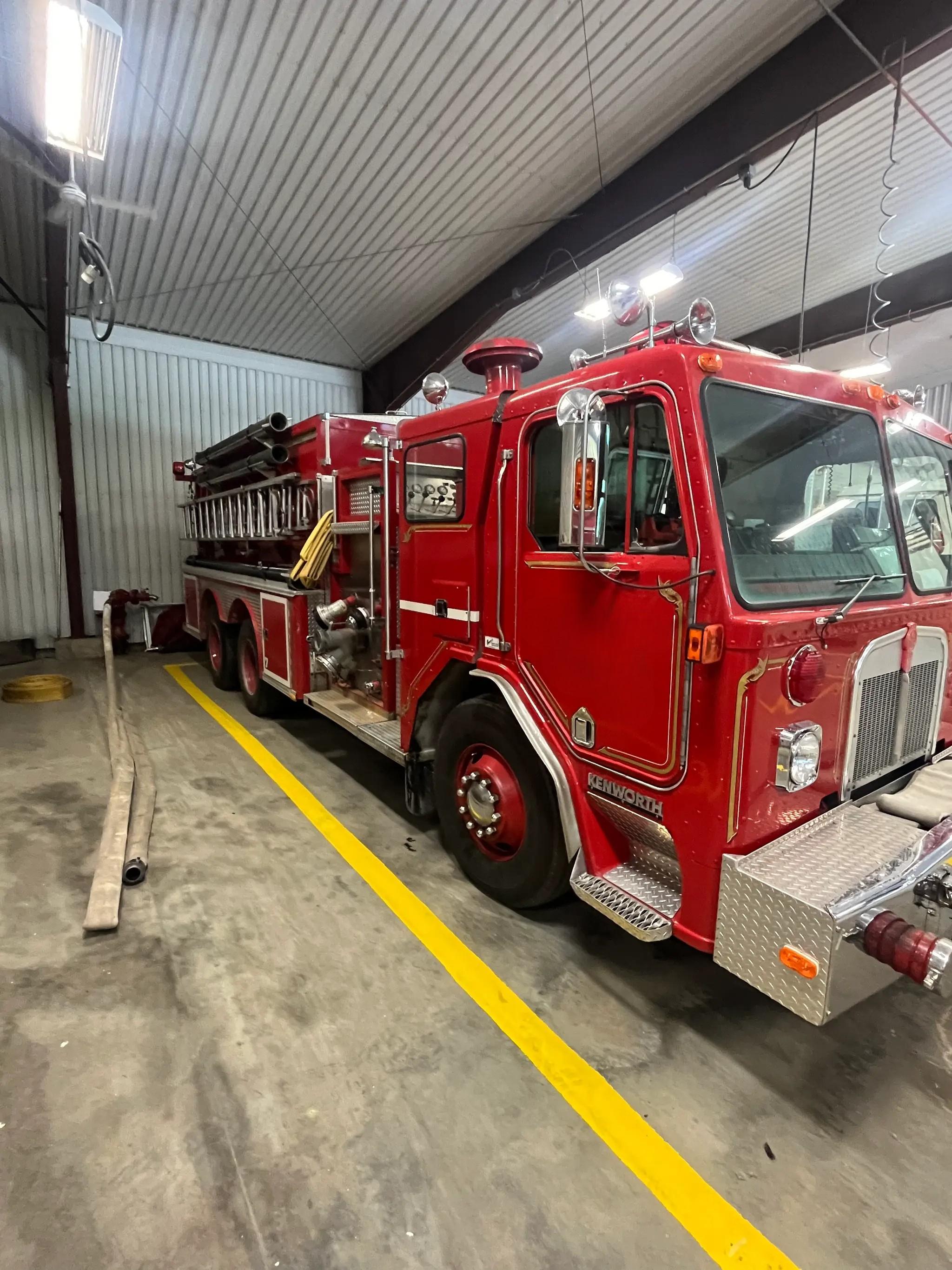 1984 Pierreville Kenworth Pumper - image 2