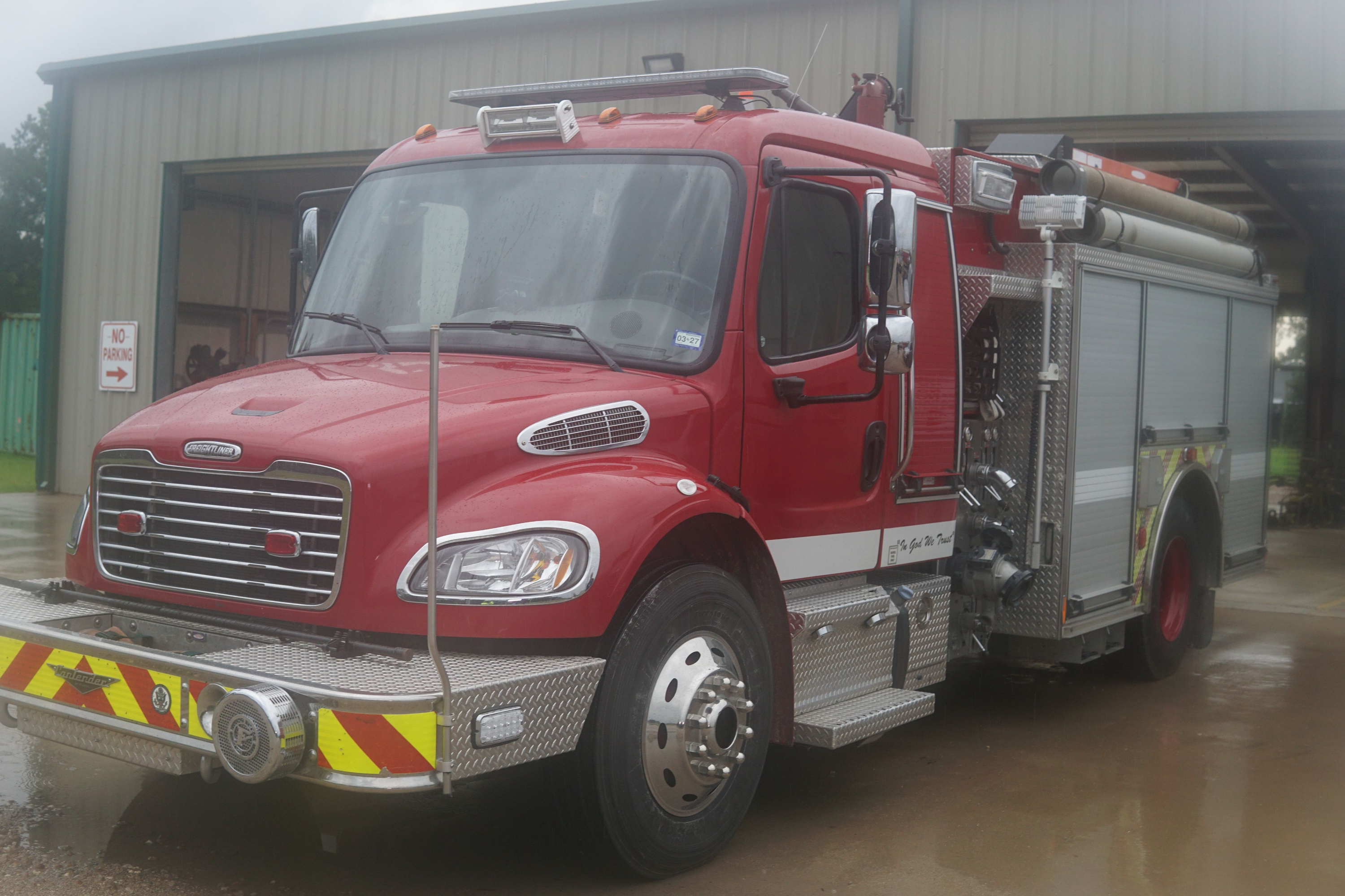 2010 Pierce Freightliner Pumper - image 4