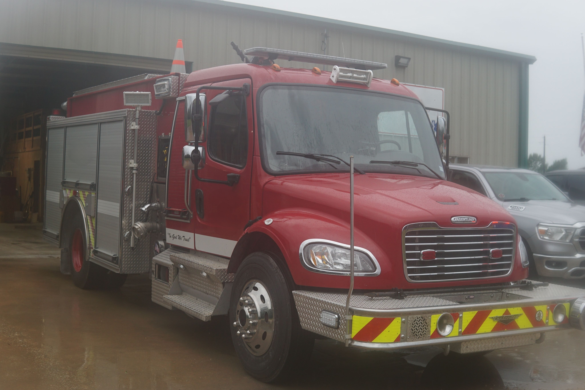 2010 Pierce Freightliner Pumper - image 2