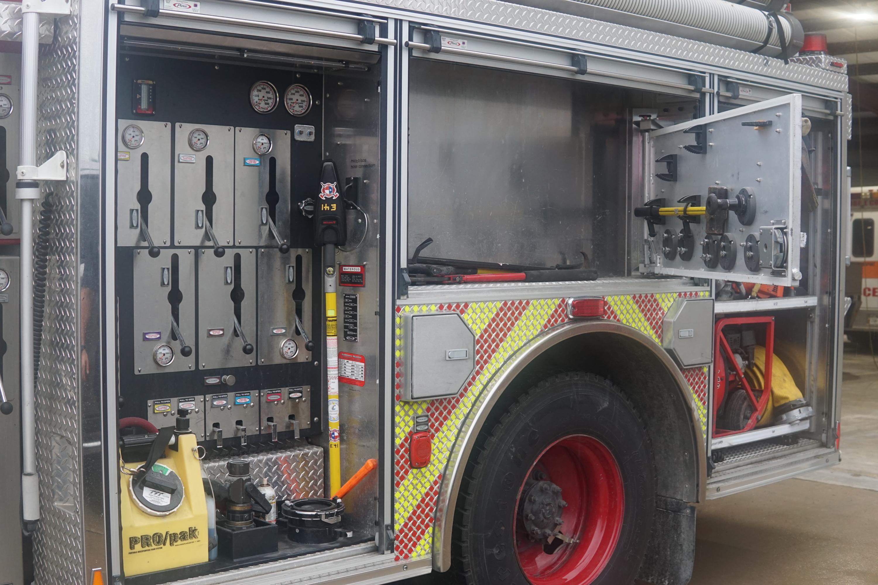 2010 Pierce Freightliner Pumper - image 25