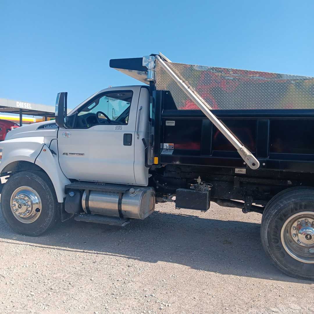 2023 Ford F-750 Dump Truck