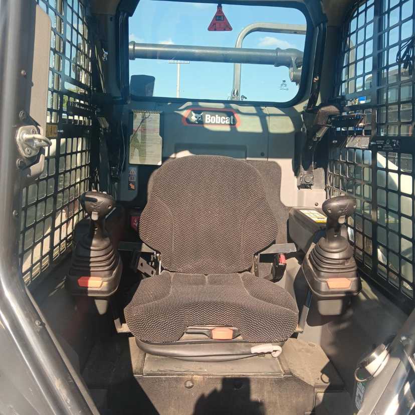 2024 Bobcat Skidsteer S64 — photo 4