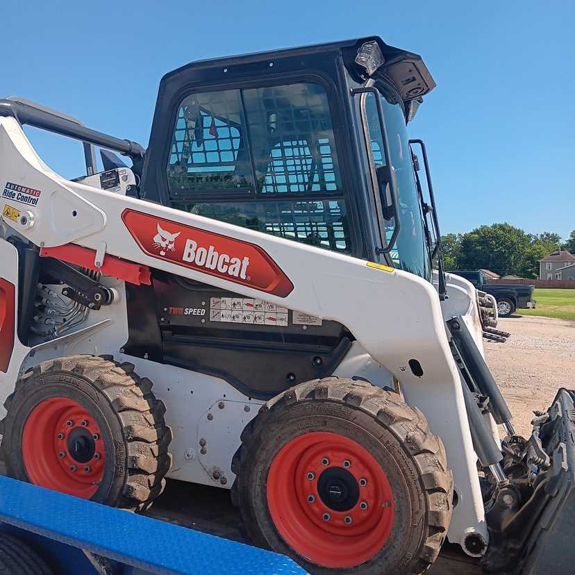 2024 Bobcat Skidsteer S64
