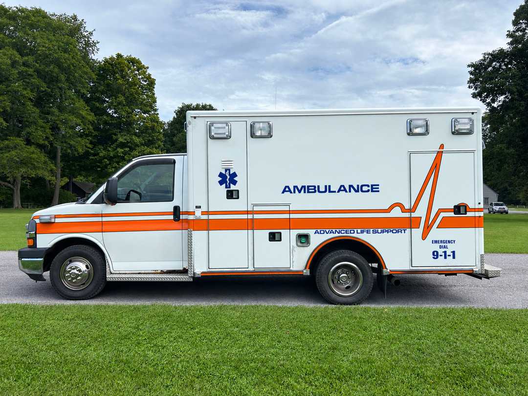 2010 Road Rescue Chevrolet Type III Ambulance