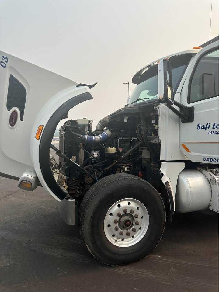 2017 Peterbilt 567 Dump Truck — photo 4