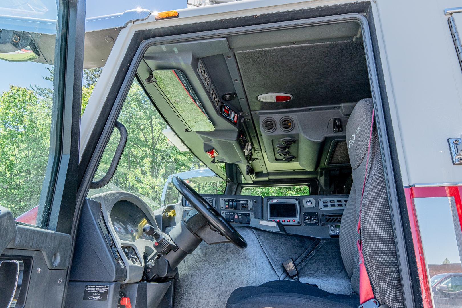 2009 Pierce Enforcer Pumper - image 38
