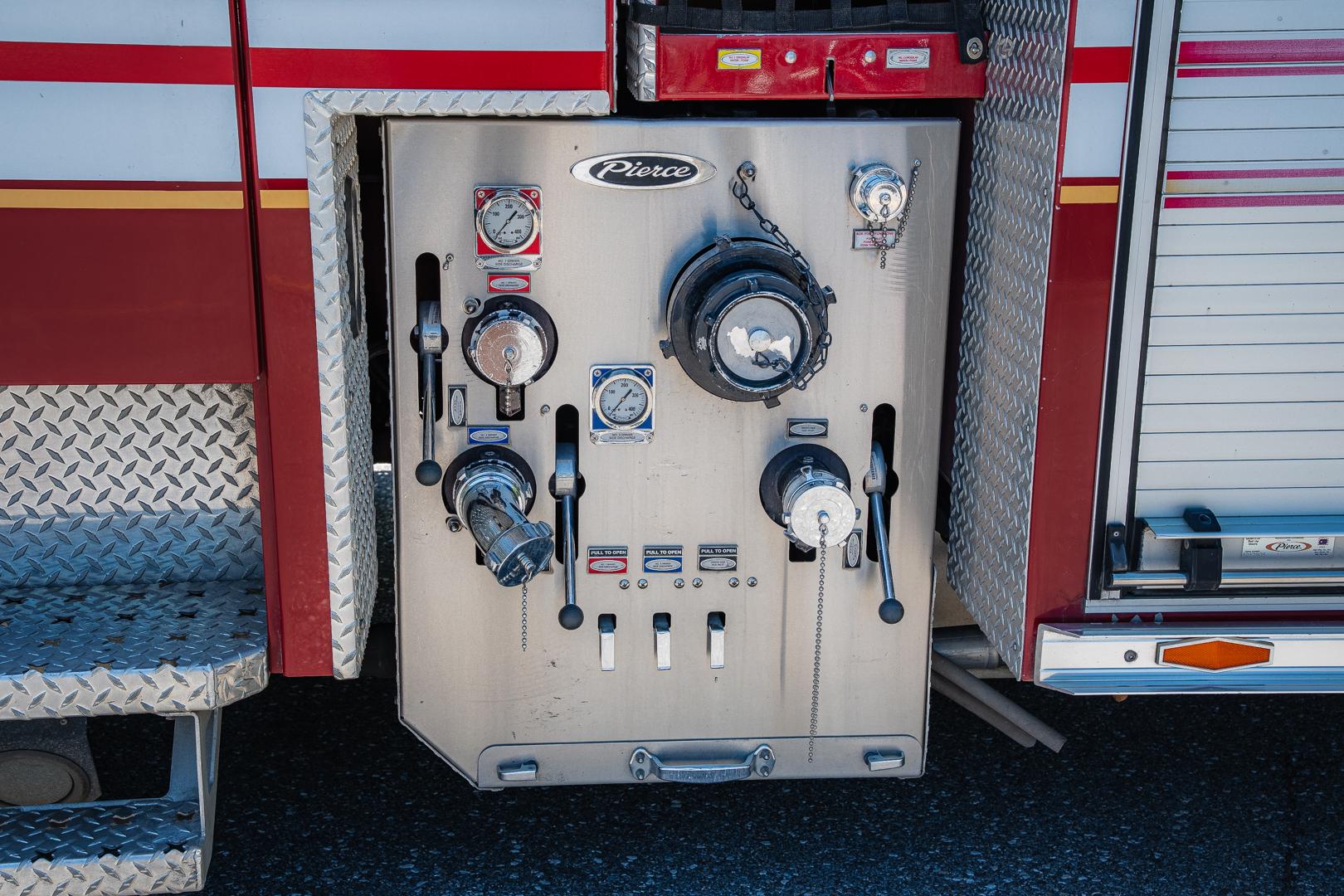 2009 Pierce Enforcer Pumper - image 30