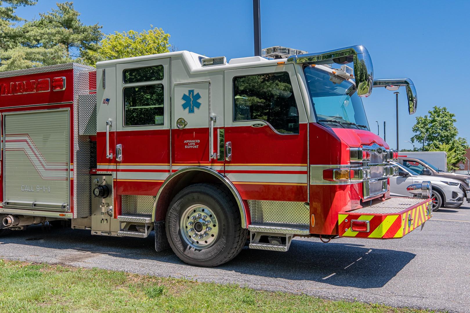 2009 Pierce Enforcer Pumper - image 29