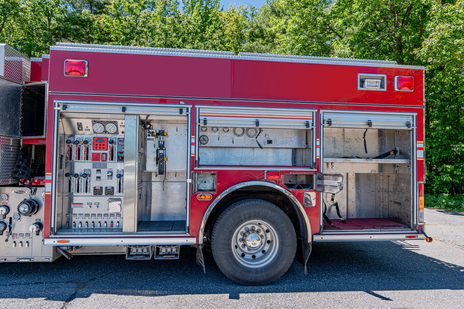 2009 Pierce Enforcer Pumper - image 12