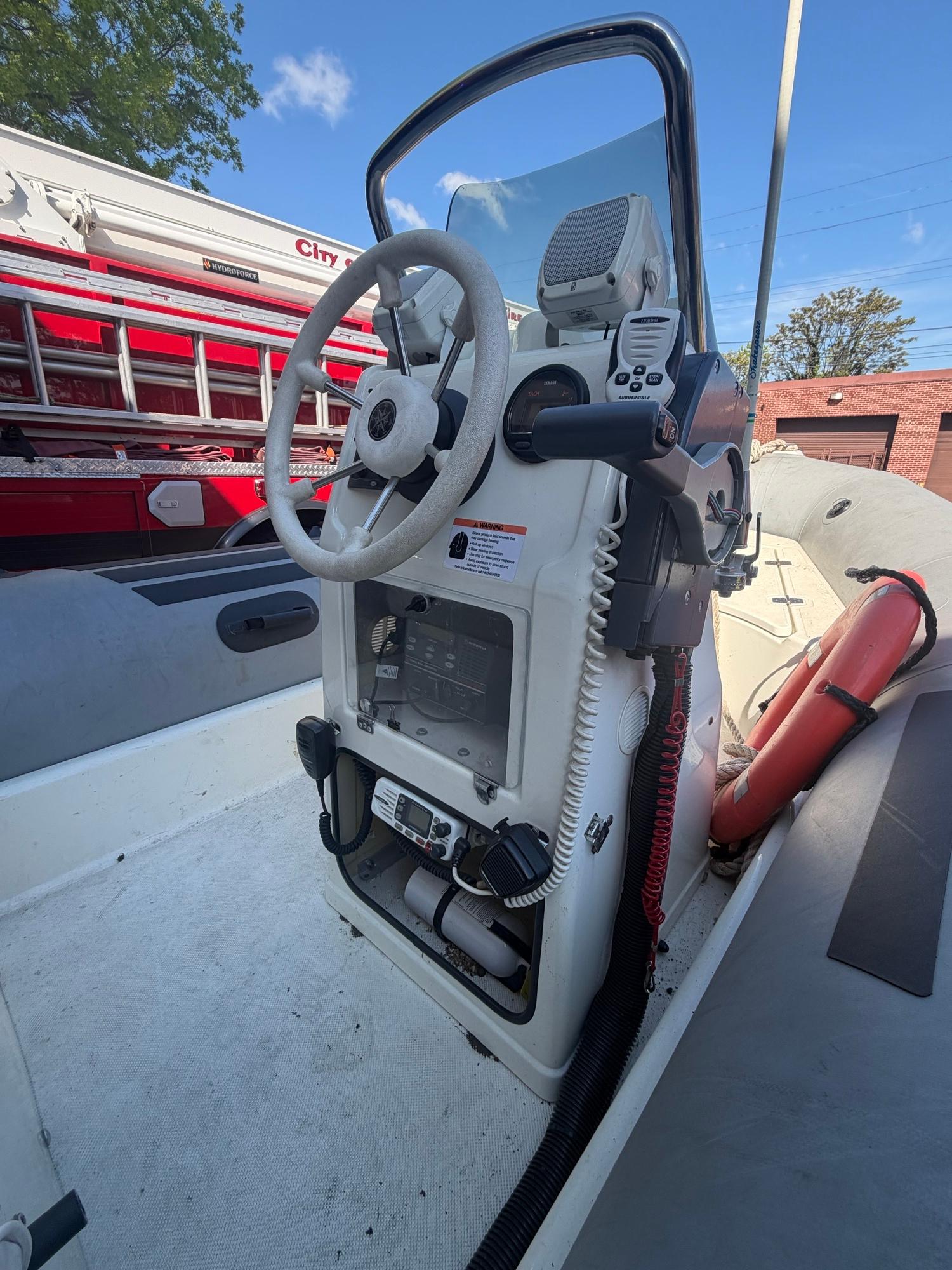 2007 Zodiac Pro 9 Man w/ Trailer - image 3