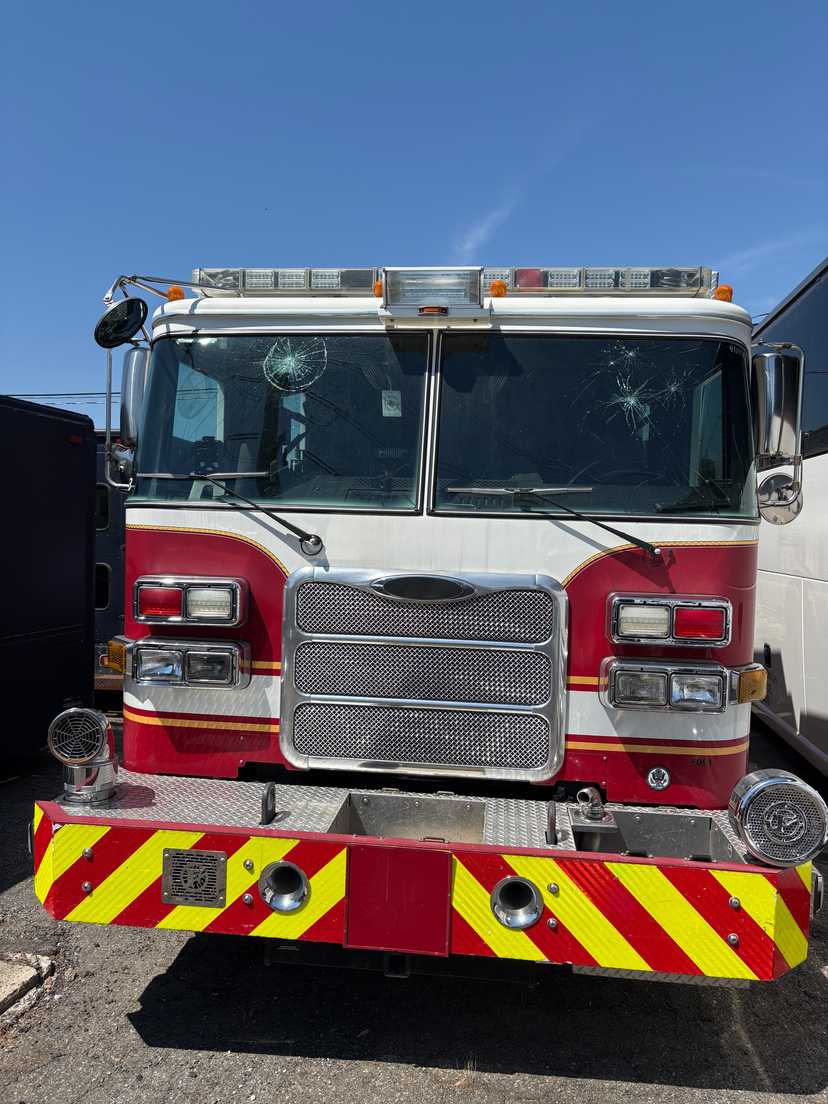 2009 Pierce Arrow XT Pumper — photo 2