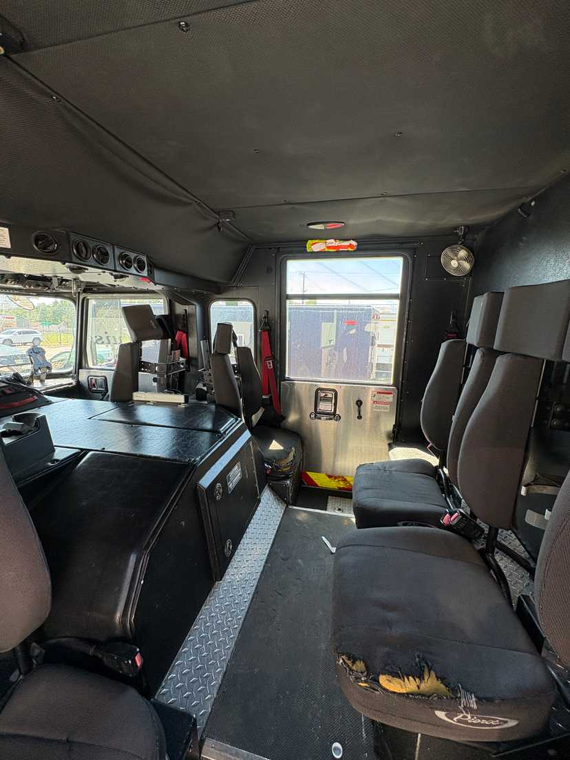 2009 Pierce Arrow XT Pumper — photo 6