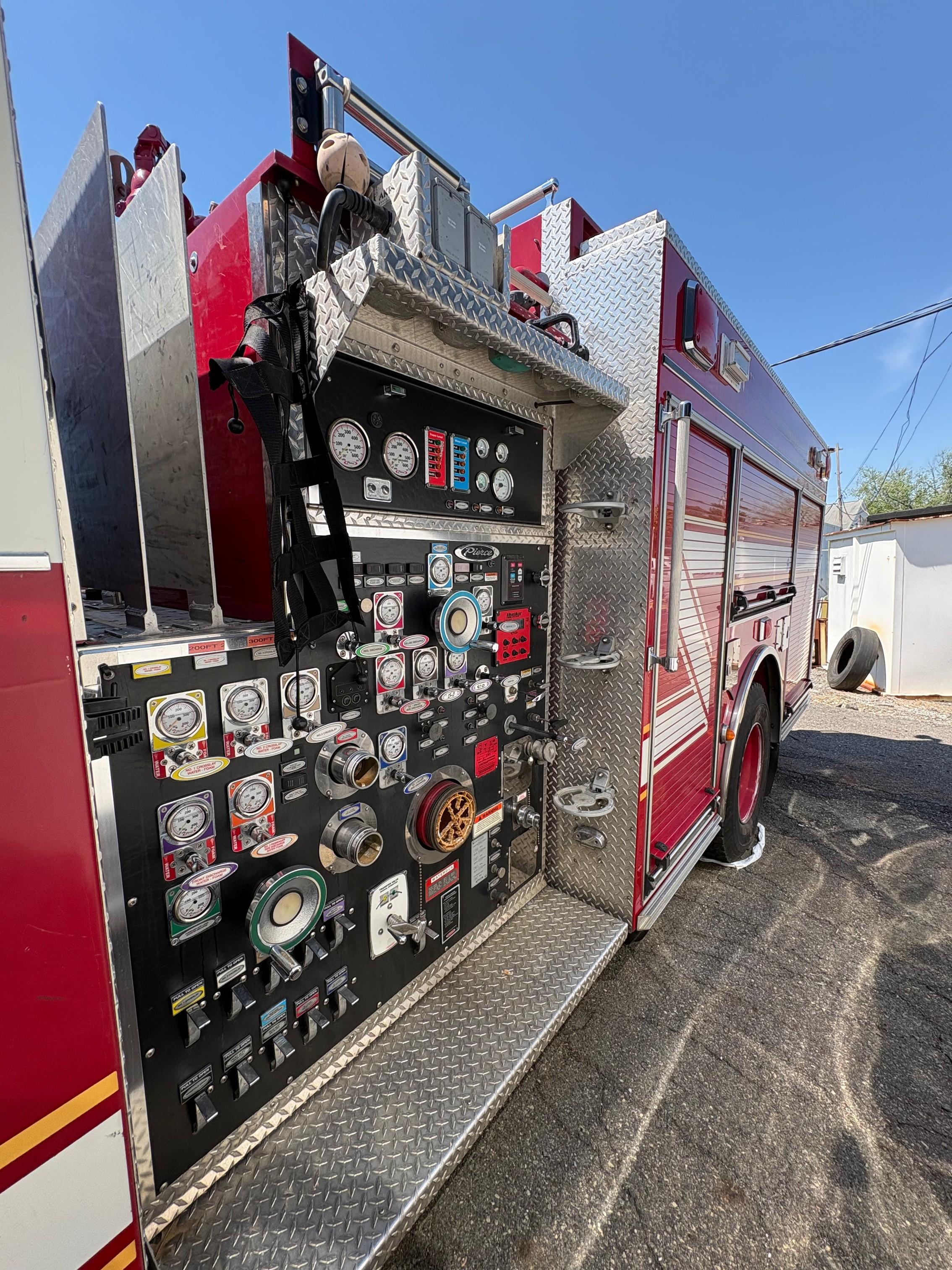 2009 Pierce Arrow XT Pumper - image 9