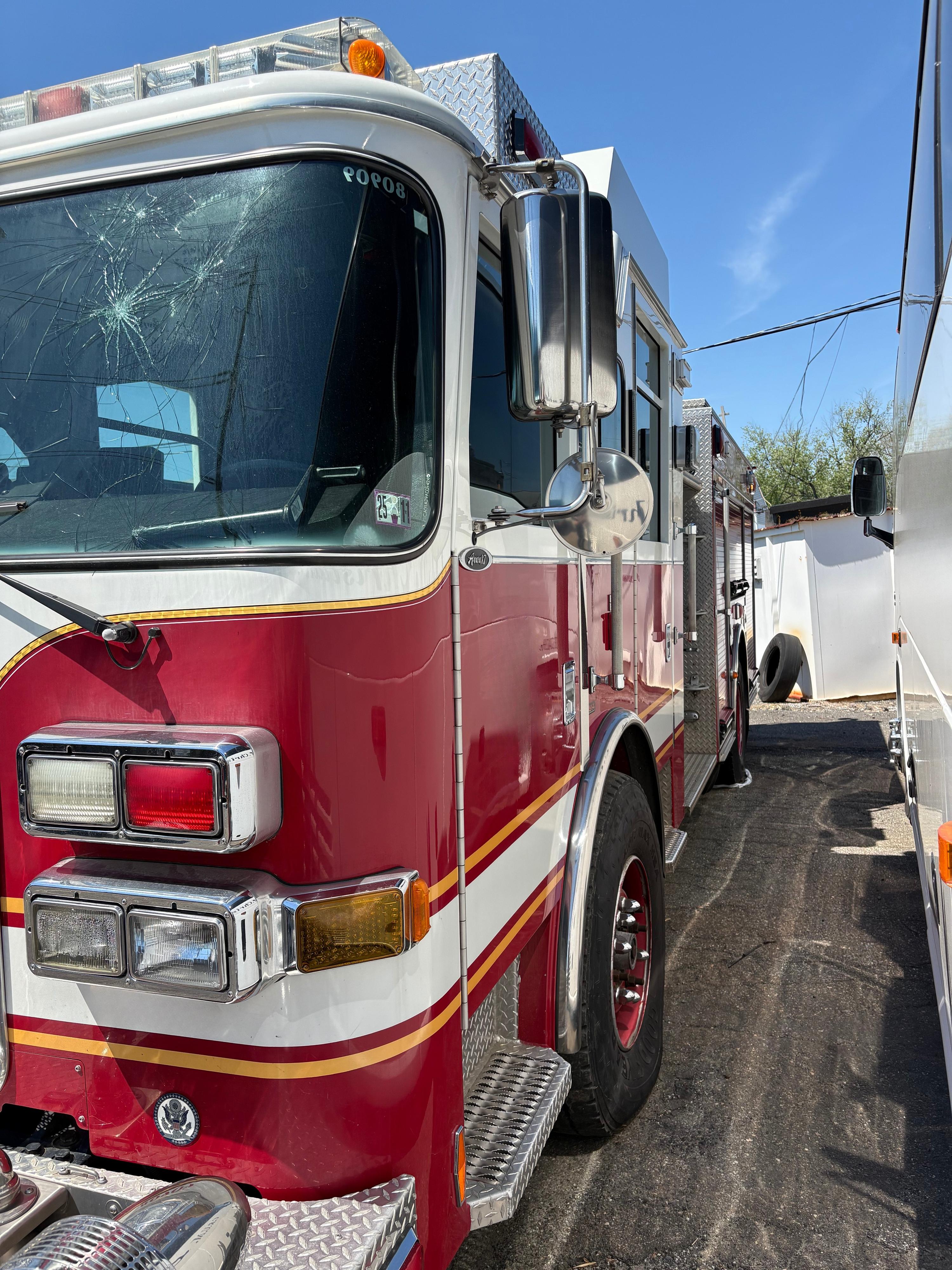 2009 Pierce Arrow XT Pumper - image 3