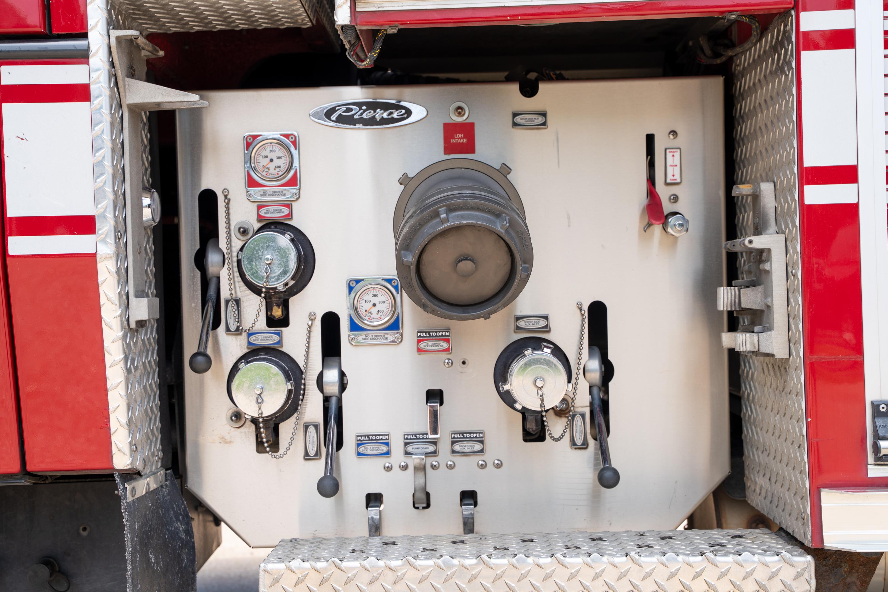 2014 Pierce Quantum Pumper - image 89