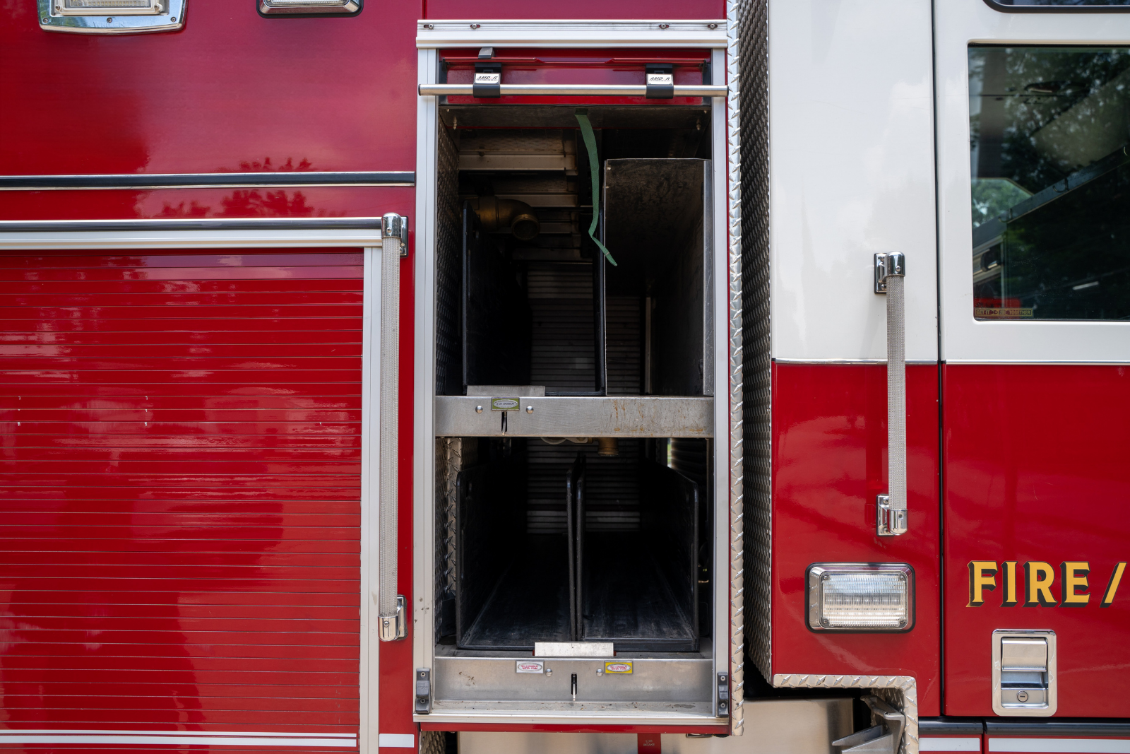 2014 Pierce Quantum Pumper - image 16