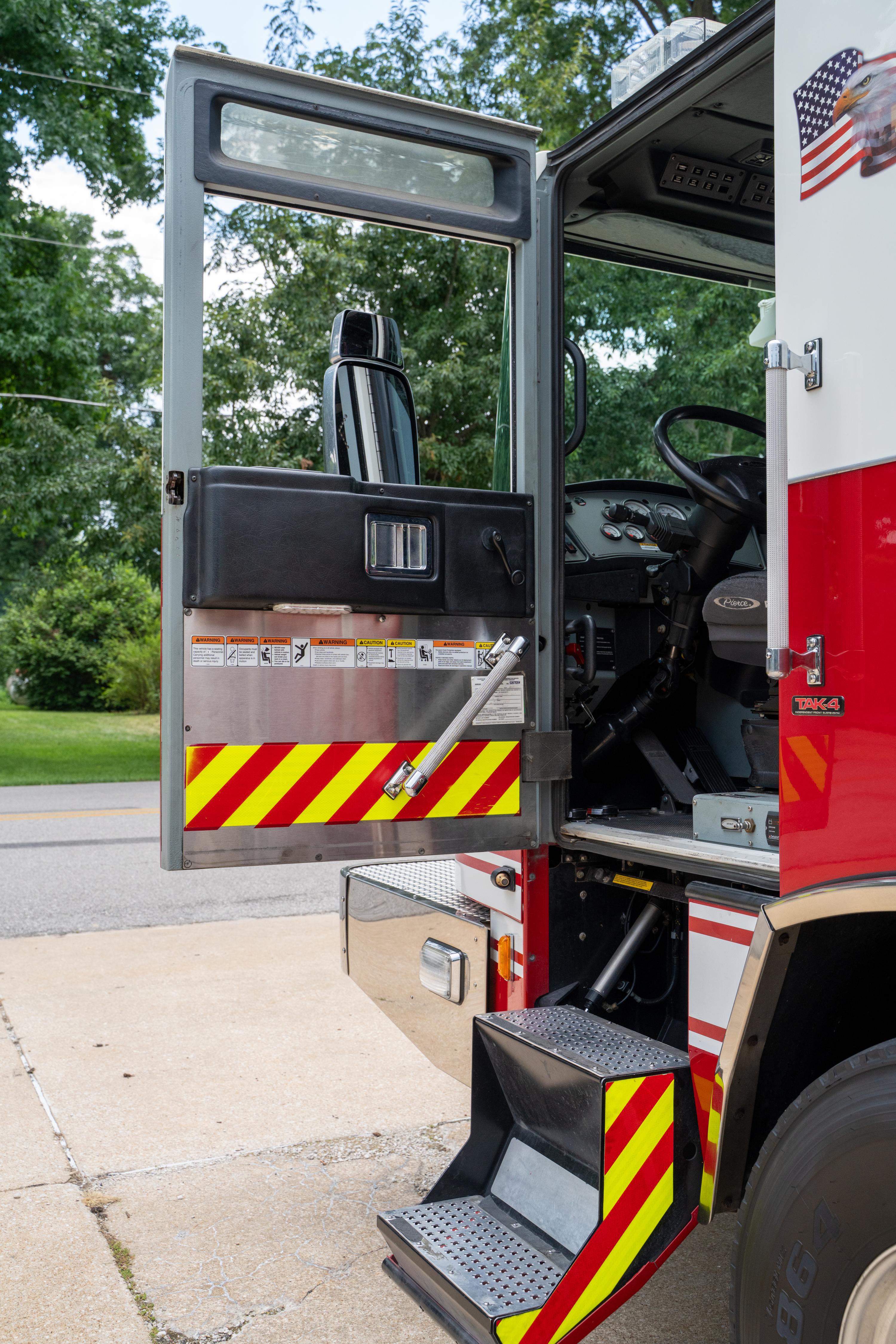 2014 Pierce Quantum Pumper - image 146