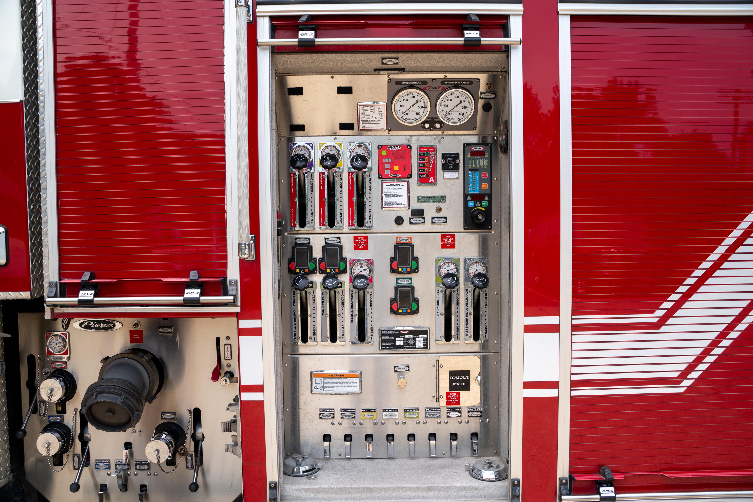 2014 Pierce Quantum Pumper - image 91