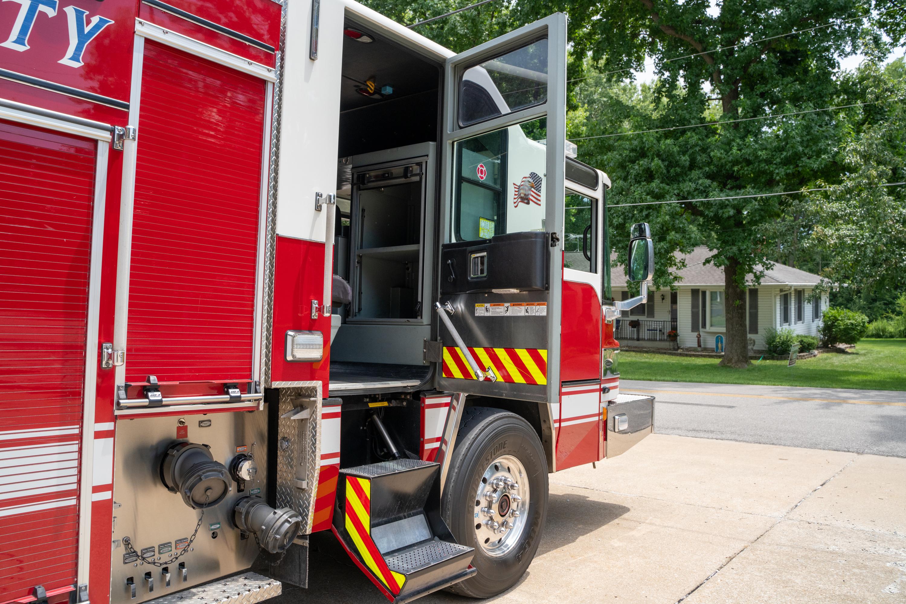 2014 Pierce Quantum Pumper - image 117