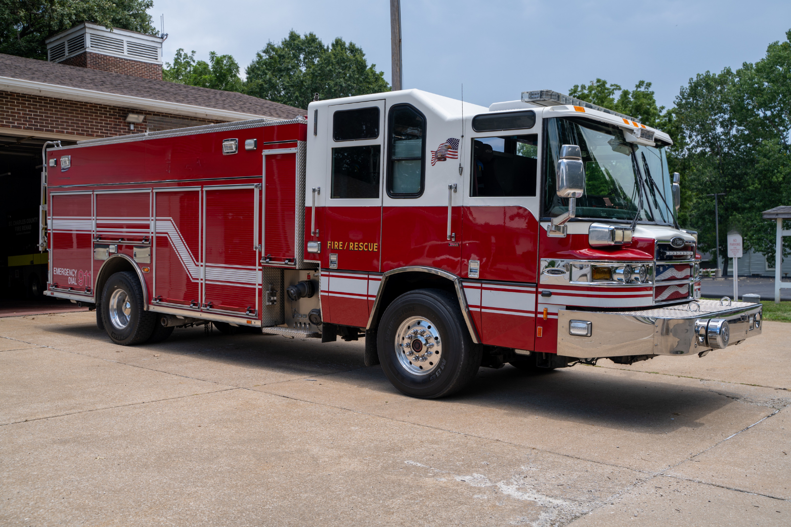 2014 Pierce Quantum Pumper - image 10
