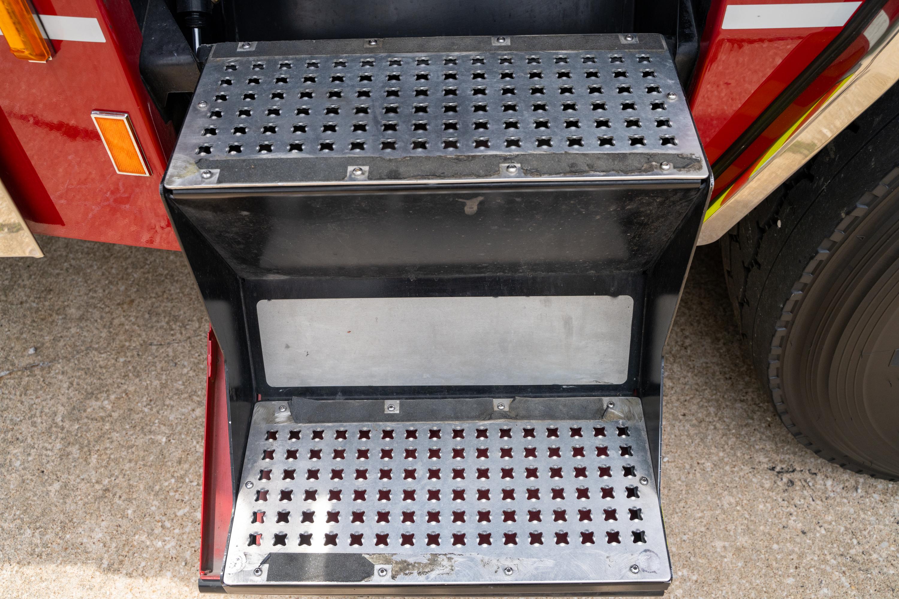 2014 Pierce Quantum Pumper - image 163